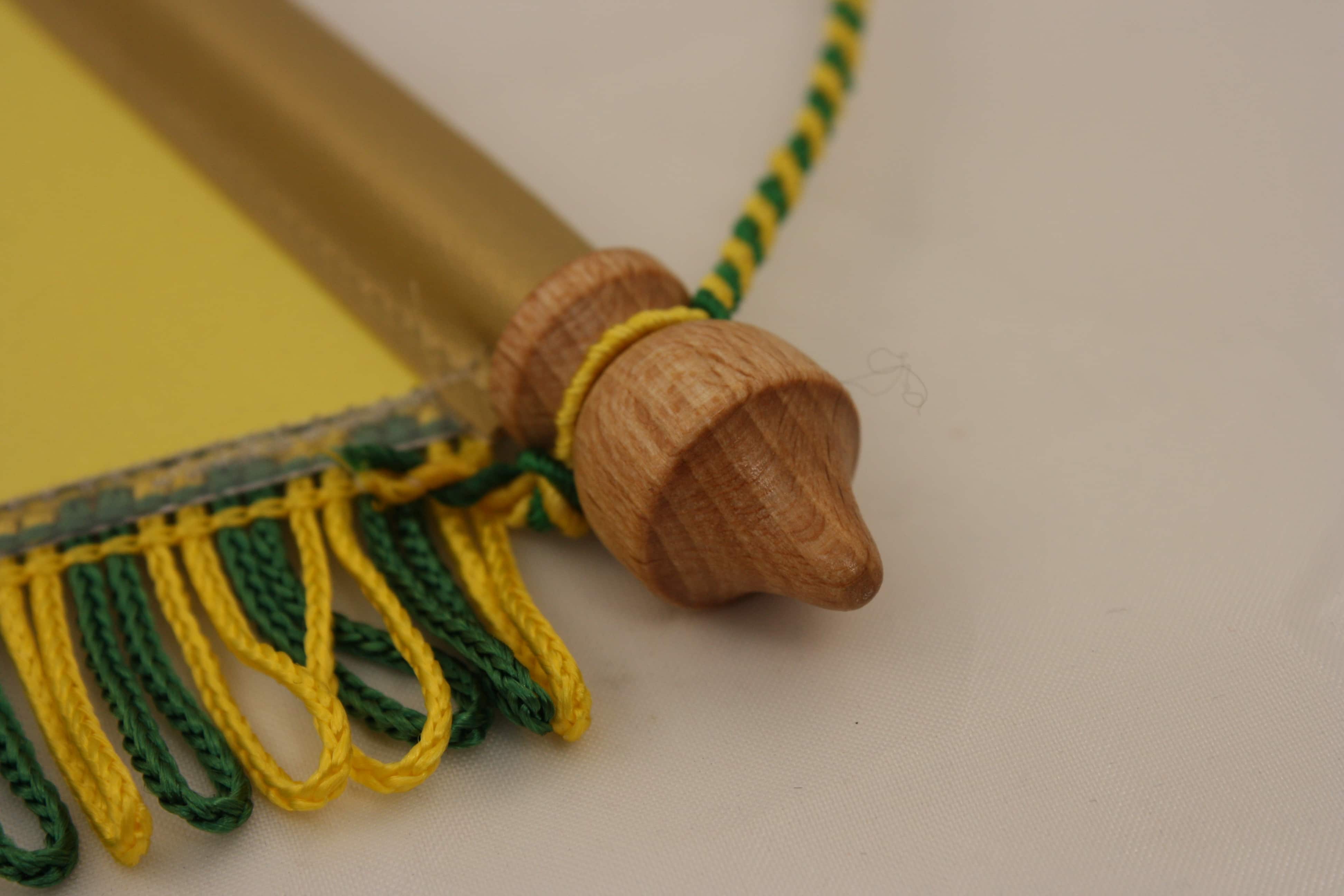 Ligawimpel 3 eckig 27x38 cm mit Kordel