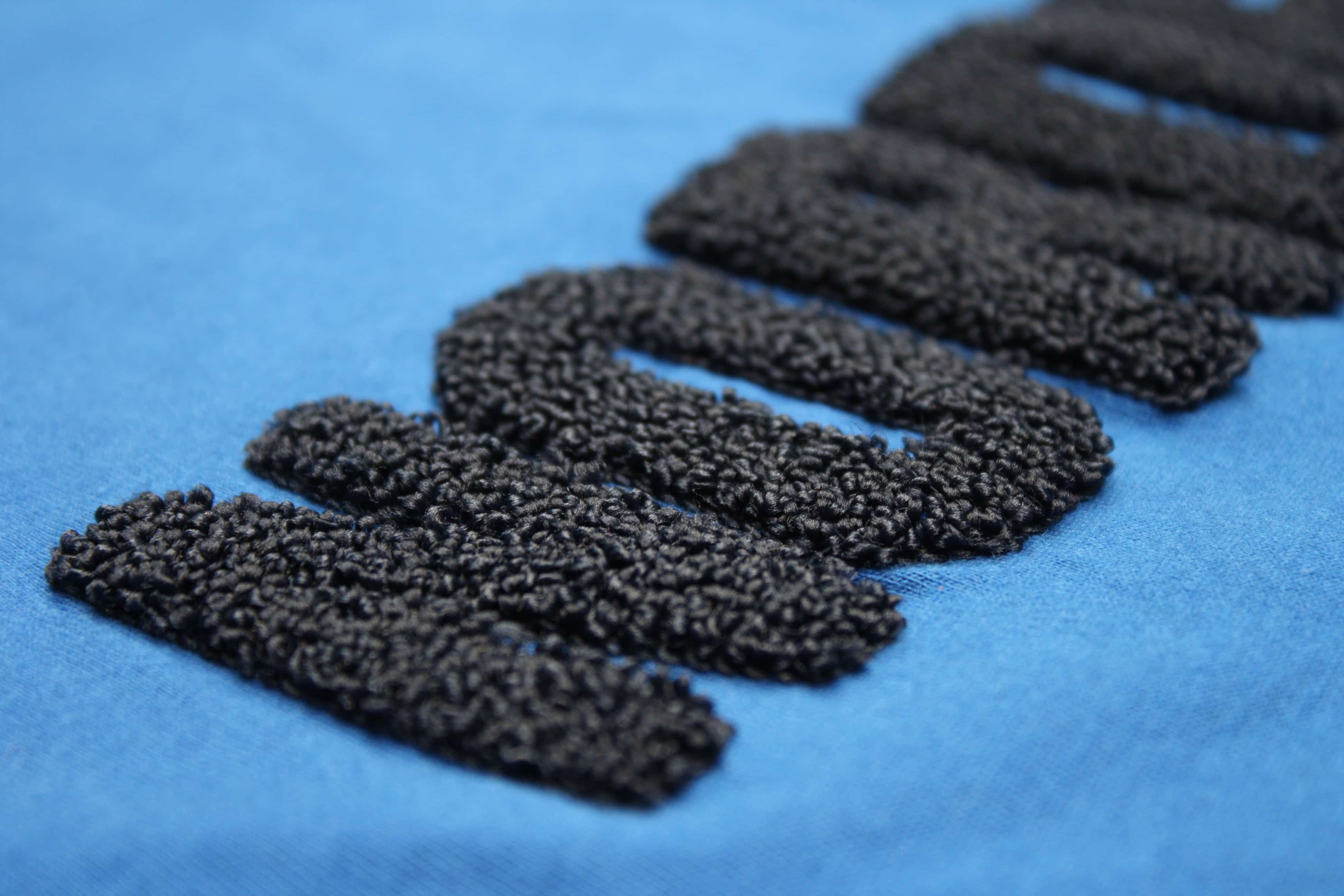 T-Shirt mit Frottee Applikation